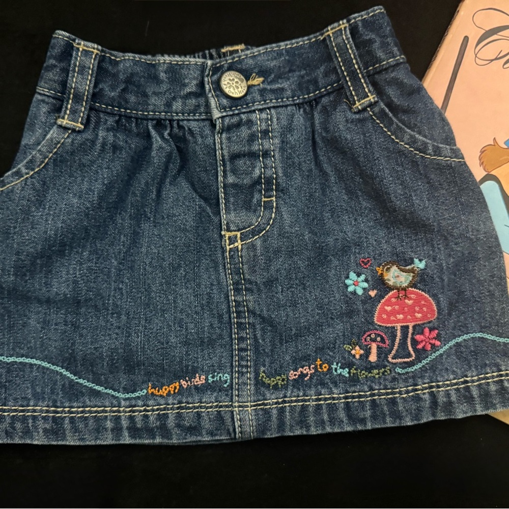 OshKosh B'gosh Denim Skirt with Embroidered Design Size 9 months